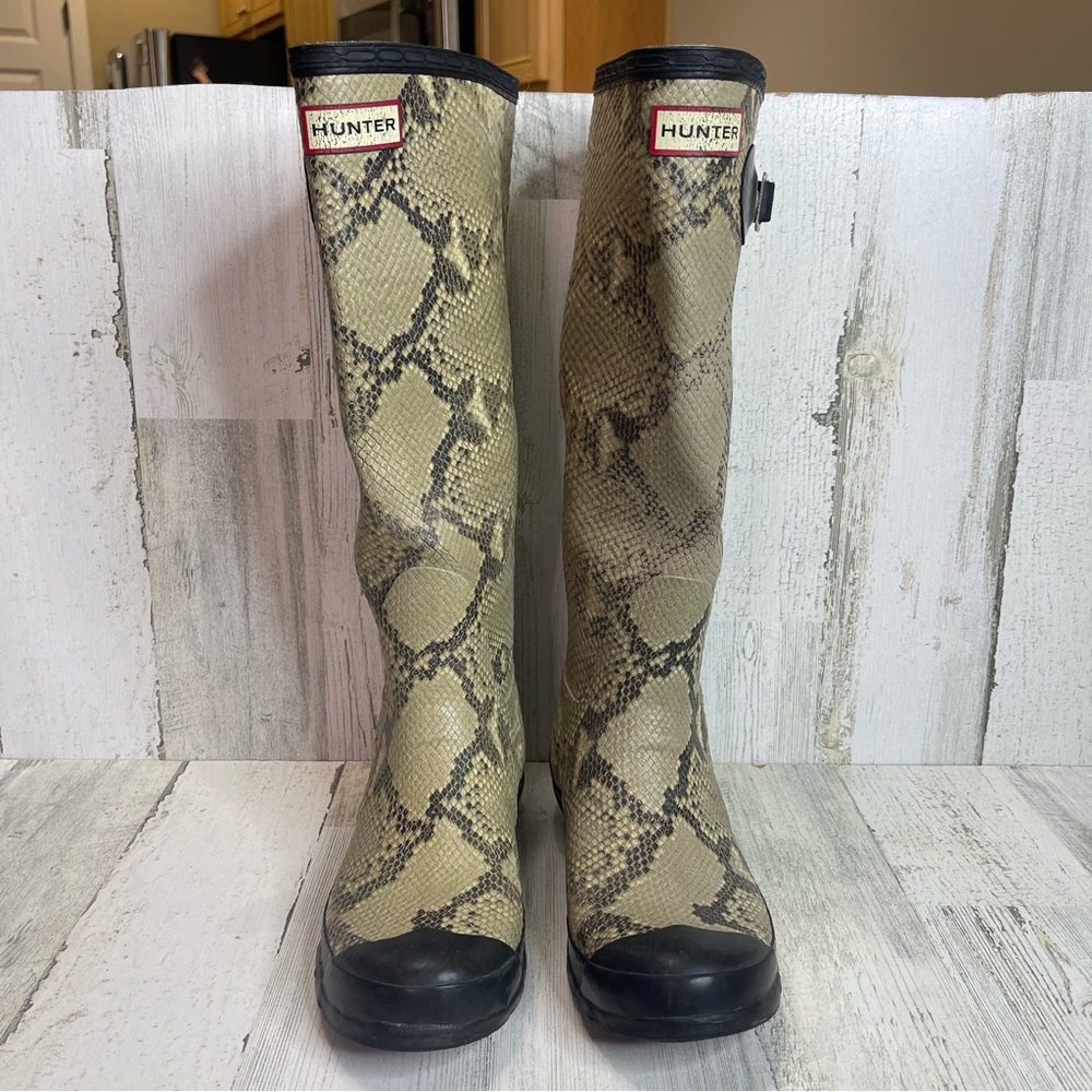 Hunter Carnaby Snake Python Print Rain Boots Sz 6… - image 2